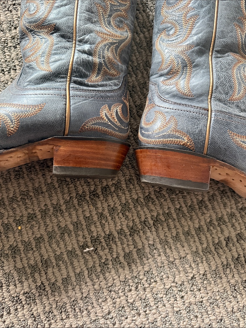 Ariat Blue Leather Western Embroidered Cowboy Boots - Picture 3 of 4